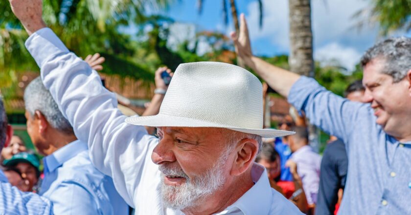 Presidente defende investimento em ferrovias