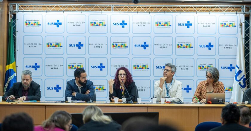 Idealizar masculinidade afeta toda a sociedade, apontam especialistas