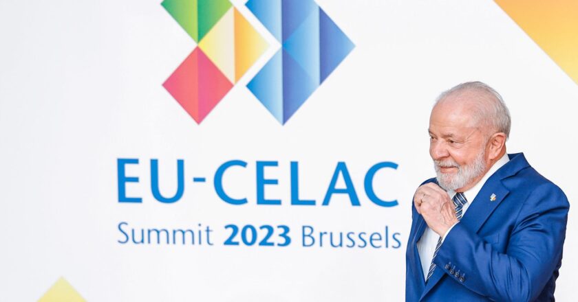 Na Bélgica, Lula critica extremismos e condena guerra