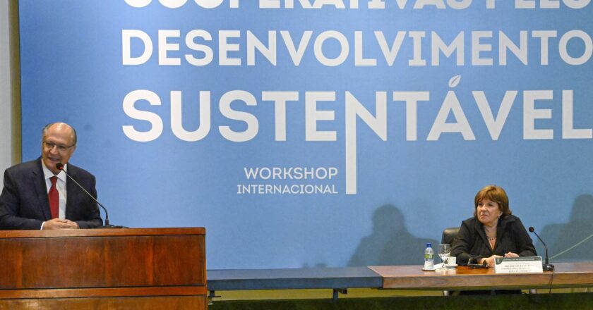 Alckmin defende fortalecimento do cooperativismo no país