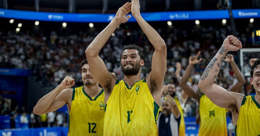 Jogos Mundiais Universitários – Dia 14: Brasil é prata no basquete