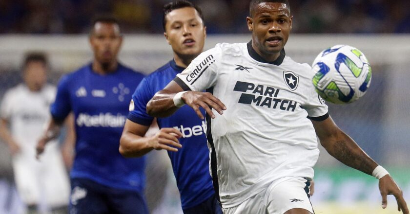 Líder Botafogo fica no 0 a 0 com o Cruzeiro no Mineirão