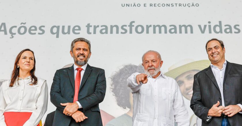Não podemos ter medo de emprestar dinheiro para pobre, diz Lula