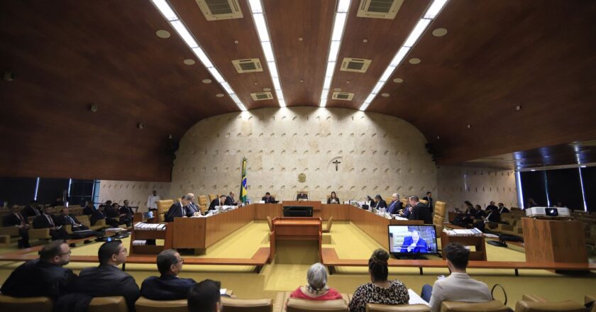 OAB defende no STF julgamento presencial de réus do 8 de Janeiro