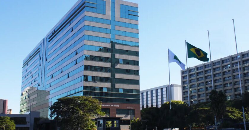 AGU envia queixa-crime contra deputado por afirmações discriminatórias