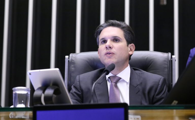 Discussão e votação de propostas legislativas. Presidente da Câmara dos Deputados, Hugo Motta (REPUBLICANOS - PB)