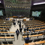 Aprovado crédito extra para turismo e nomeação de policiais do DF