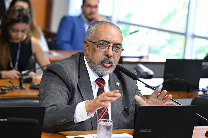 Auxílio a imigrantes residentes no Brasil vai à Câmara