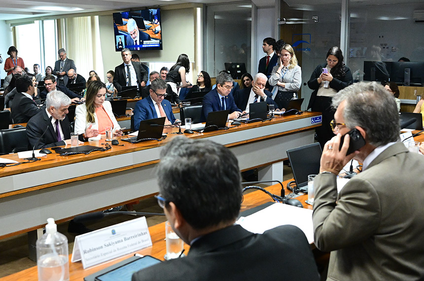 CAE analisa Pronampe para cooperativas e reconhecimento de professores de creche