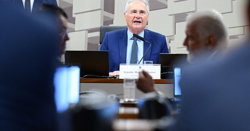 CAE quer ouvir Coaf sobre acordo de leniência do BC com Campos Neto