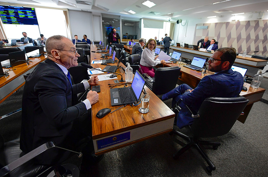 CCJ pode votar na quarta tempo maior de internação de menores infratores