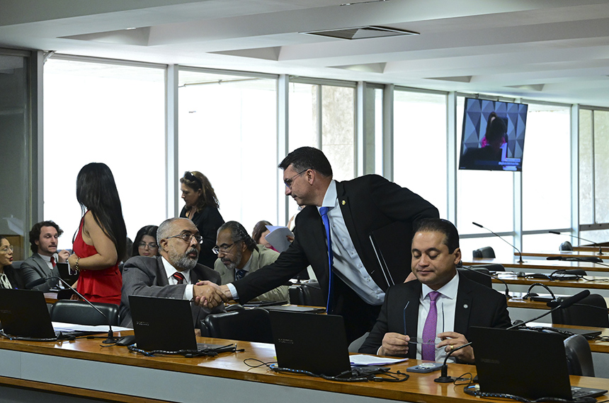 CDH e CAS discutirão alta de casos de intoxicação por metanol no Brasil