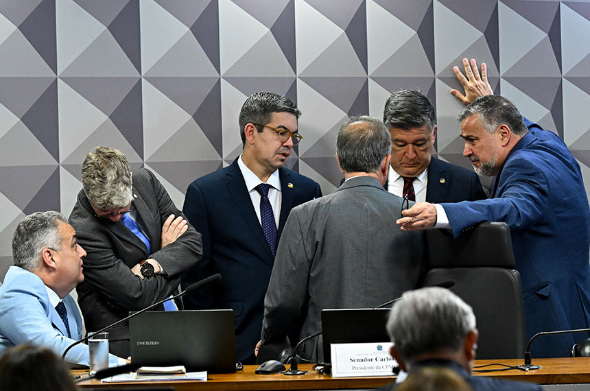 CPMI do INSS ouve assessor do presidente da Conafer e vota 101 requerimentos