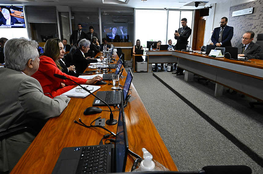 CRA aprova ajustes no Orçamento de 2025