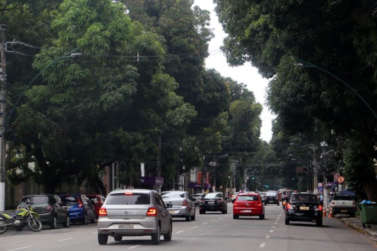Cidades - mobilidade urbana - carros - congestionamento - centro da cidade - Trânsito - Hora do Rush