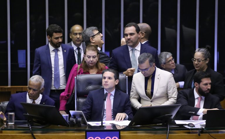 Discussão e votação de propostas legislativas. Presidente da Câmara dos Deputados, Hugo Motta (REPUBLICANOS - PB)