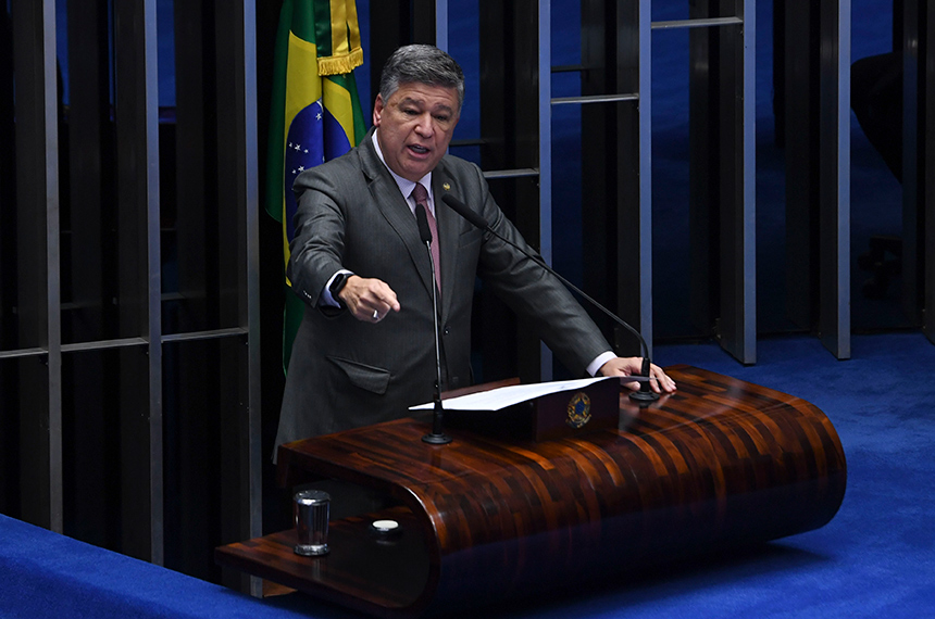 Na pauta, o PLP 168/2025, que dispõe sobre procedimentos excepcionais para despesas e renúncias fiscais associadas à mitigação dos impactos sociais e econômicos causados pela imposição de tarifas adicionais sobre exportações brasileiras aos Estados Unidos da América.
