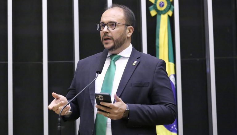 Comissão aprova atenção integral à pessoa com síndrome de Down no SUS – Notícias