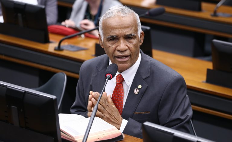 Audiência Pública - Debate de Políticas Públicas e estratégias eficazes para a prevenção do abuso sexual de crianças e adolescentes. Dep. Pastor Sargento Isidório (AVANTE - BA)