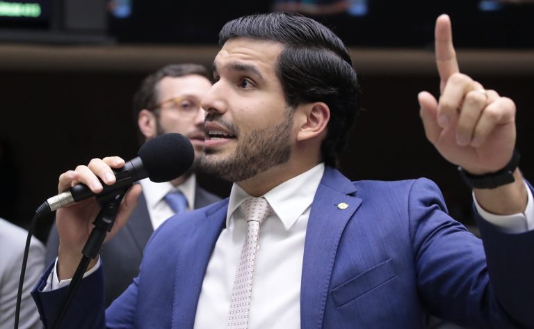 Discussão e Votação de Propostas Legislativas. Dep. André Fernandes (PL-CE)