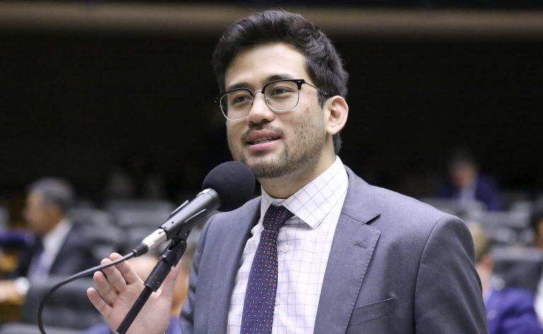 Deputado Kim Kataguiri (União-SP) fala no Plenário da Câmara dos Deputados