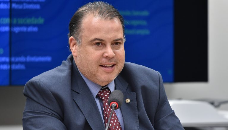 Comissão aprova privacidade do usuário como padrão em navegadores e aplicativos de internet – Notícias