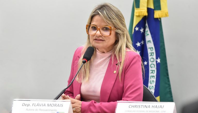 Comissão aprova projeto que obriga plano de saúde a cobrir cirurgia de redução de mama – Notícias