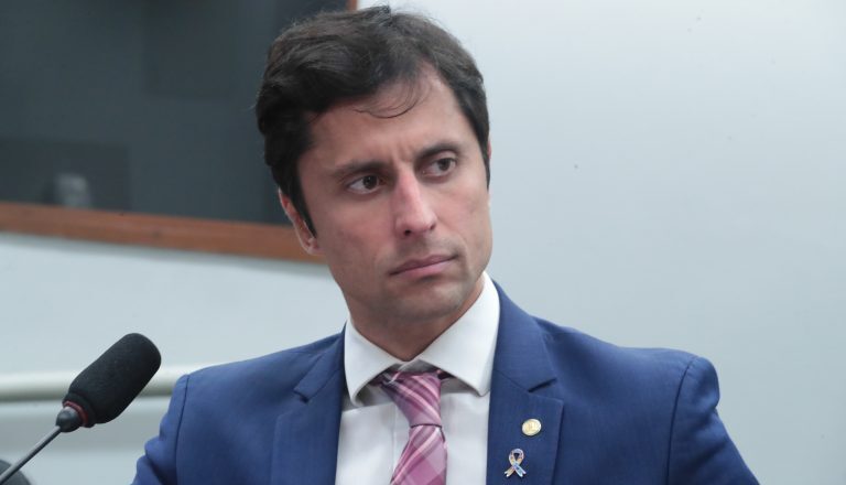 Comissão aprova projeto que torna obrigatória disciplina inclusiva na formação de pedagogos – Notícias