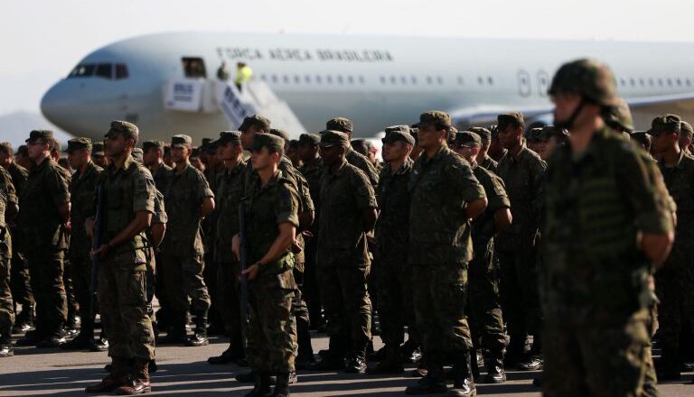 Comissão debate despesa com a graduação de sargentos do quadro especial da aeronáutica – Notícias