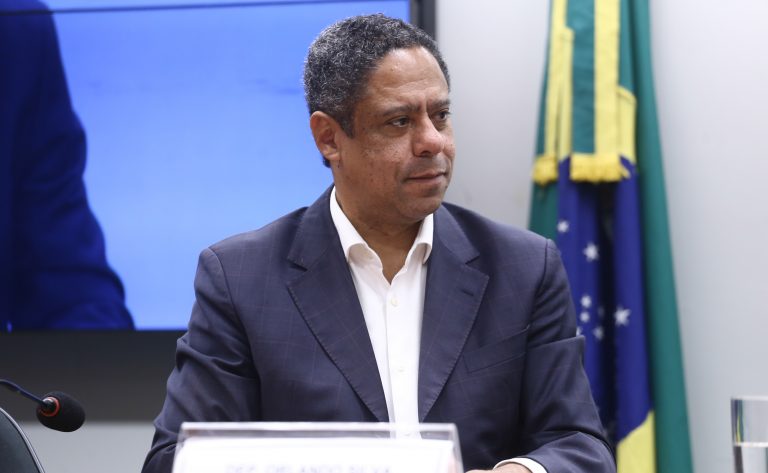 Aspectos Constitucionais, Jurídicos, Econômicos e Fiscais do FNREPIR. Dep. Orlando Silva (PCdoB - SP)
