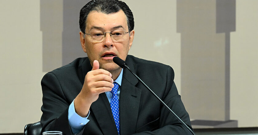 Comissão vota na terça MP que limita custos da energia ao consumidor