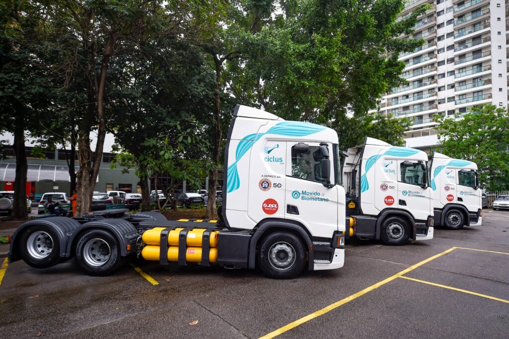 Comlurb recebe as primeiras carretas movidas a biometano