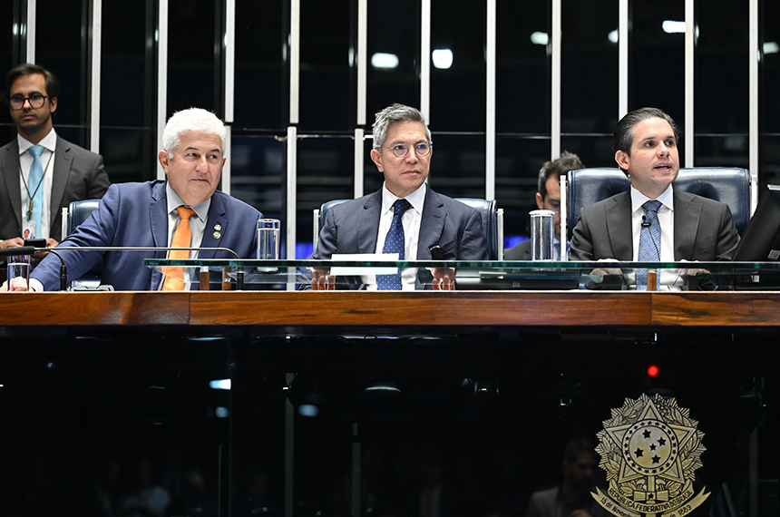 Congresso celebra 100 anos da GM e destaca potencial industrial do país