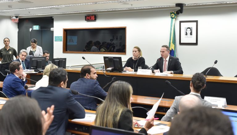 Conselho de Ética arquiva representação do PT contra Eduardo Bolsonaro – Notícias