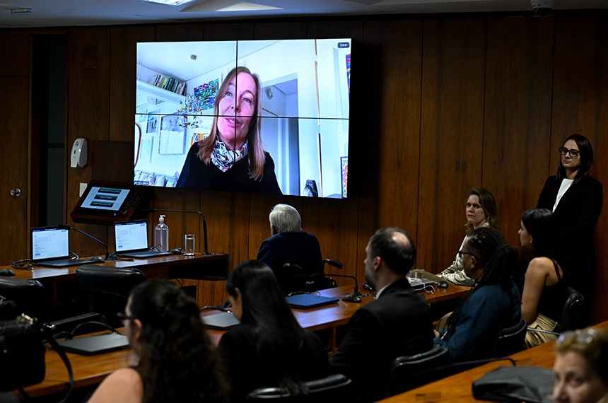 Em pronunciamento, via videoconferência, senadora Mara Gabrilli (PSD-SP).