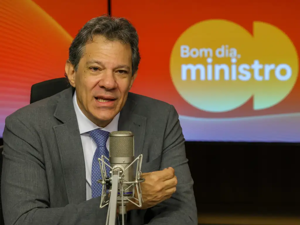 Determinação de Lula e Trump é virar esta página equivocada, diz Haddad sobre tarifaço