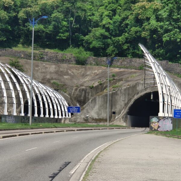 O Túnel Vice-Presidente José Alencar será interditado na terça-feira (18/11), no sentido Santa Cruz