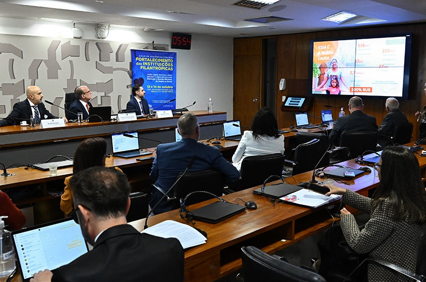 Especialistas defendem emendas parlamentares para custeio das Santas Casas