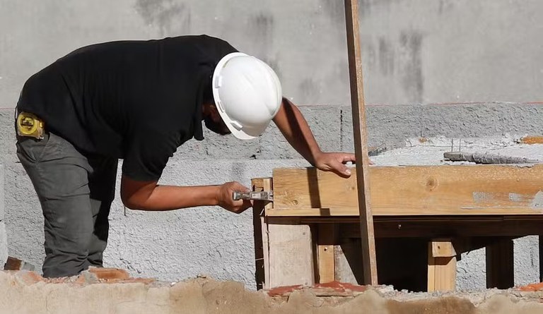 Famílias terão até R$ 30 mil para reformar casas com nova linha de crédito