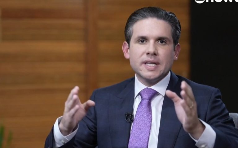 Motta em entrevista à Globonews