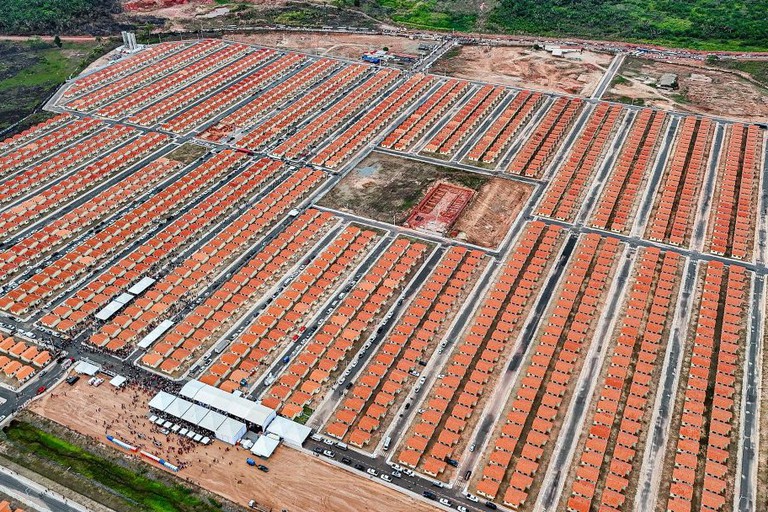 'Inauguramos uma cidade', diz Lula ao entregar Minha Casa, Minha Vida a 11 mil pessoas no Maranhão