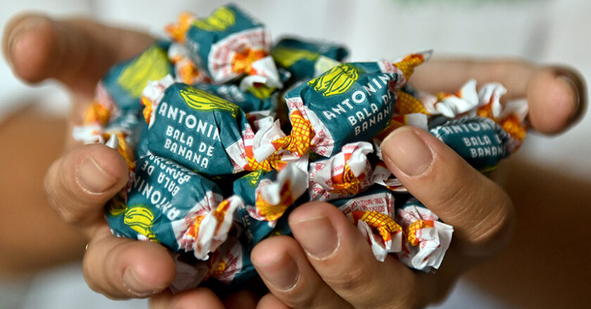 Lei reconhece Antonina (PR) como Capital Nacional da Bala de Banana