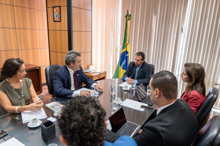 MTE e Unicef reforçam parceria para ampliar oportunidades de trabalho e educação para jovens