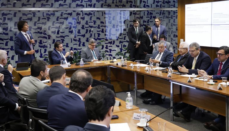 PEC da reforma administrativa promove resultados, governo digital e combate a privilégios – Notícias