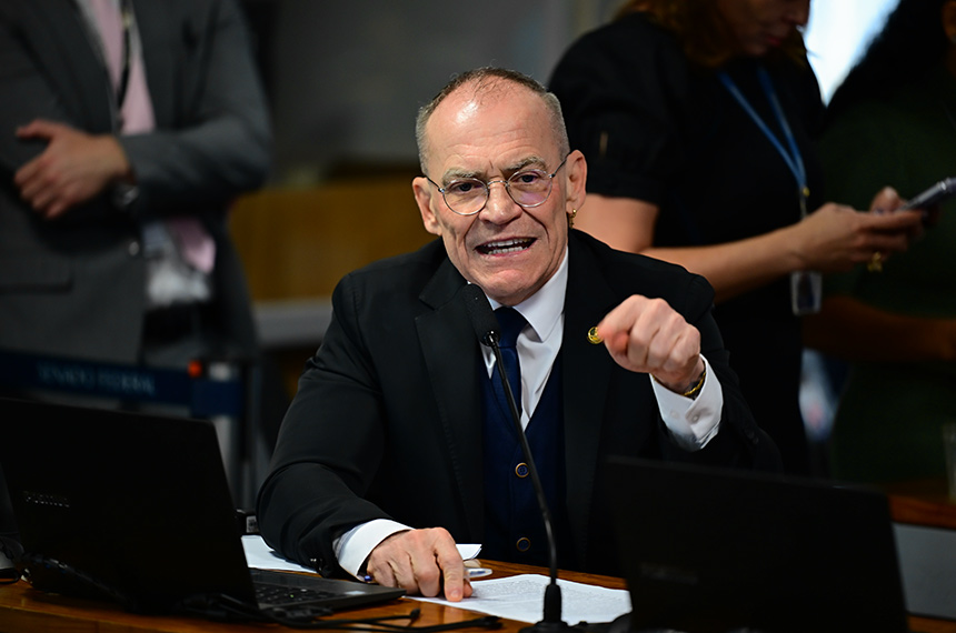 Plano de saúde não pode cancelar contrato com idosos, decide CDH