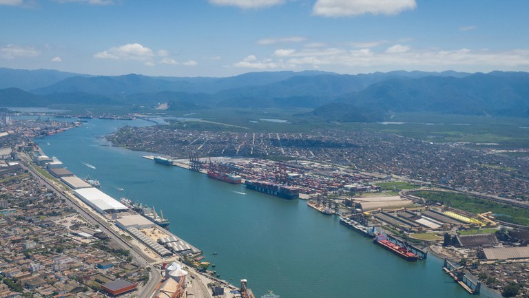 Porto de Santos dá início a obras na perimetral da margem direita