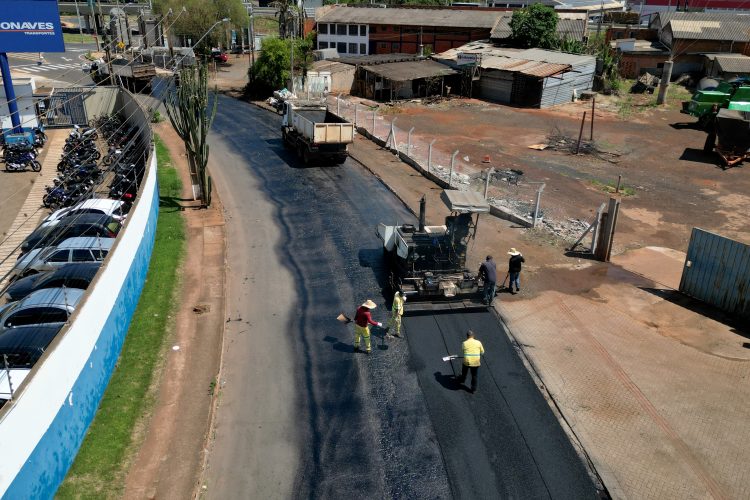 Prefeitura leva programa de recape asfáltico à zona oeste de Londrina