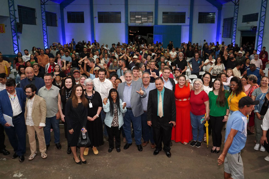 Prefeitura realiza mutirão para regularizar 470 moradias do Residencial Santos Dumont