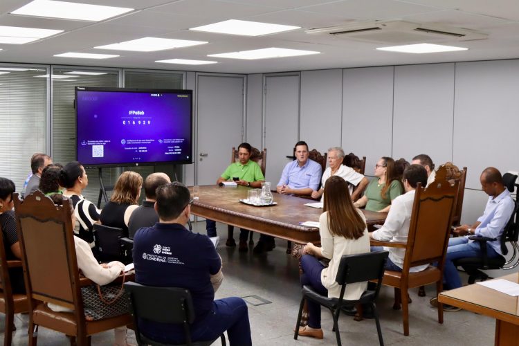 Prefeitura se reúne com entidades assistenciais para discutir orçamento de 2026