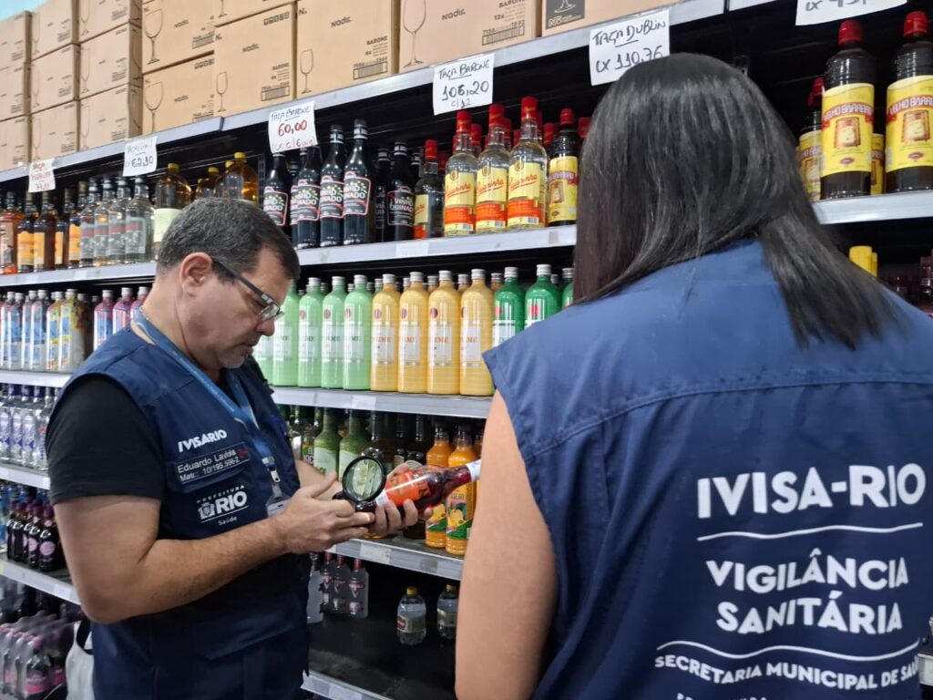 Rio continua operação contra venda de bebidas adulteradas